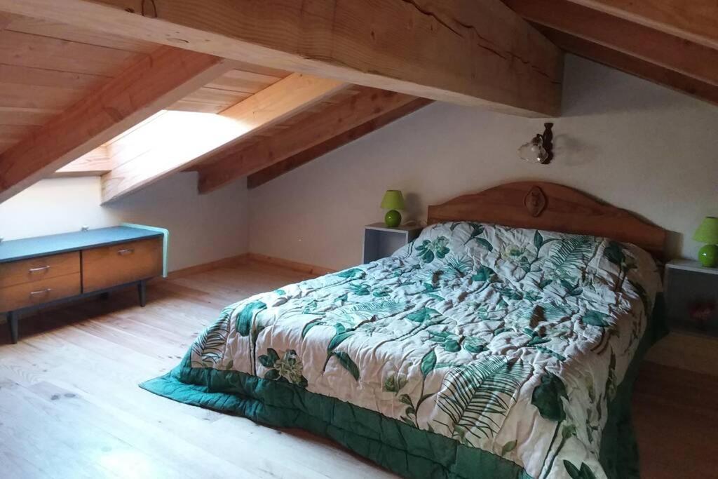 Chalencon Loft La Rose Desiree Gite 3 Etoiles מראה חיצוני תמונה